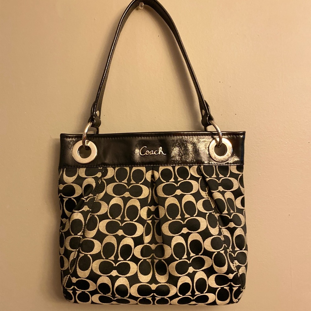 EUC Coach 2-Strap Black/grey Signature Purse
